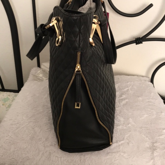 Black Vince Camuto shoulder bag - Picture 7 of 7